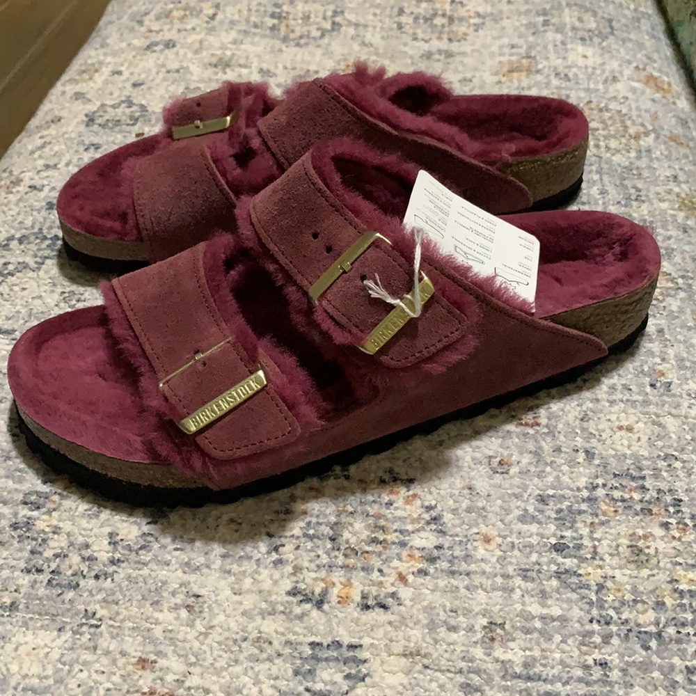 Birkenstock Arizona Shearling Sandals in Maroon